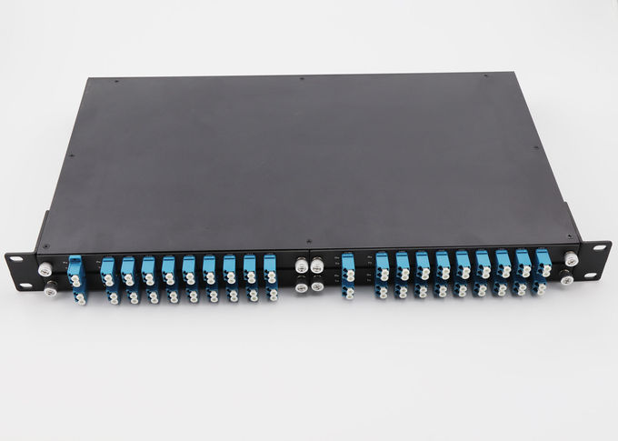 1470 ~ 1610nm CWDM मल्टीप्लेक्स रैक UPG पोर्ट के साथ एक प्रकार में चार माउंट