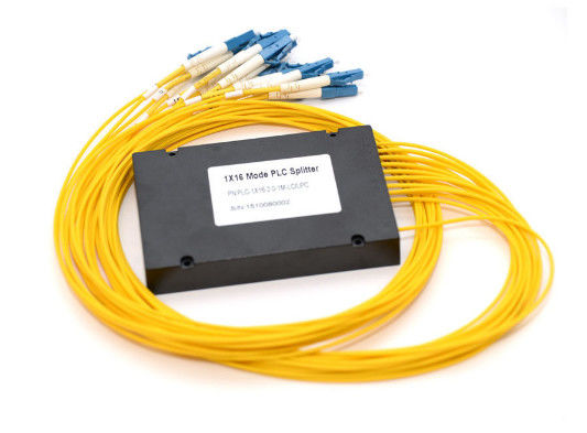 चीन Lc / Upc Fiber Optic PLC Splitter 1 X 16 PVC Jacket 1260 - 1650nm तरंग दैर्ध्य आपूर्तिकर्ता